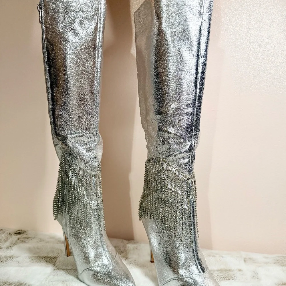 * Berness Silver Metallic W/Dangling Rhinestone Fringe 4 1/2